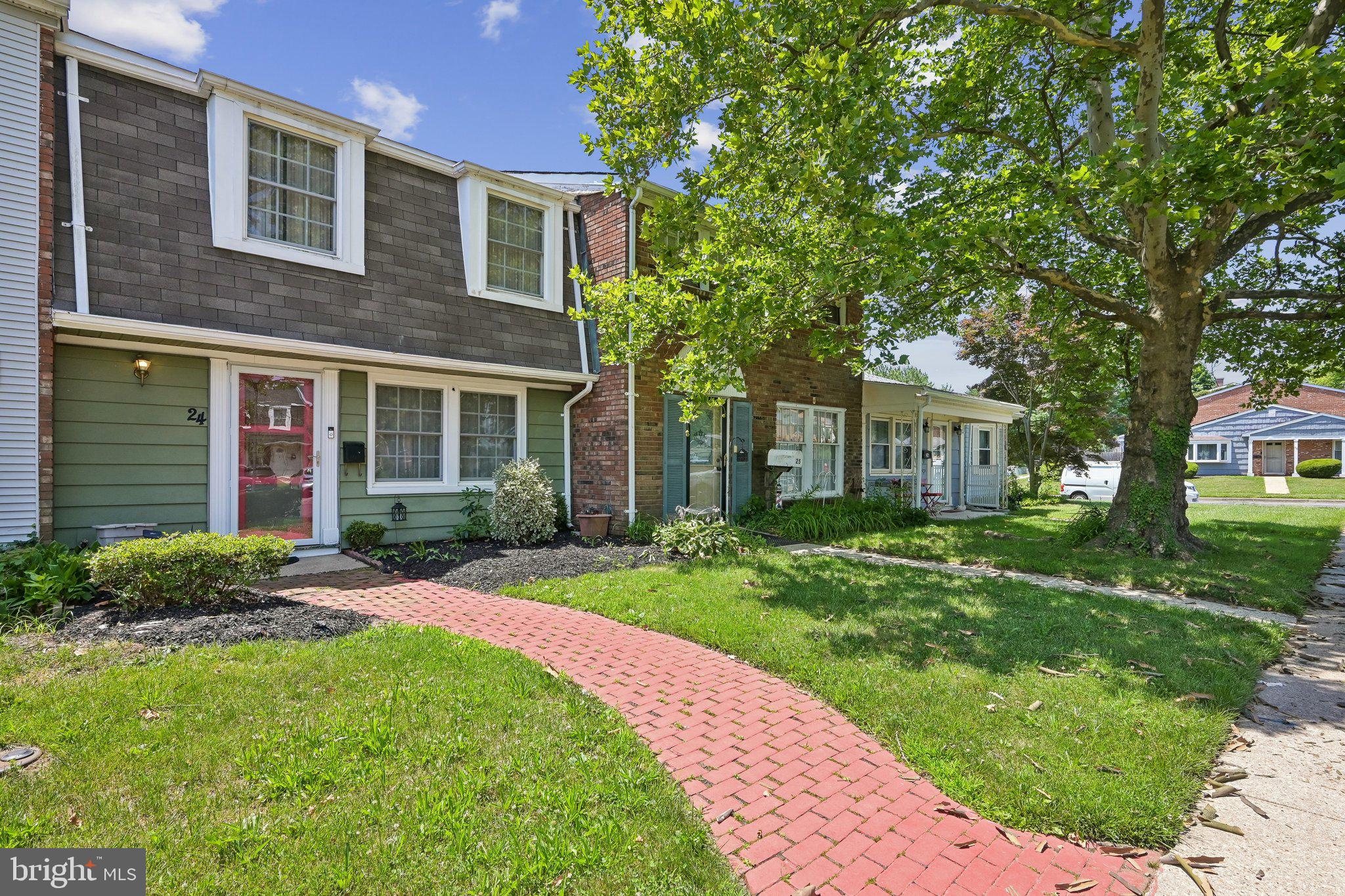 24 Rittenhouse Court Willingboro, NJ 08046 - Photo 2 of 25 Gallery Image 2