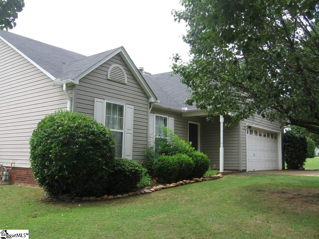 14 Woolridge Way Greer, SC 29650 - Photo 1 of 29 Gallery Image 1