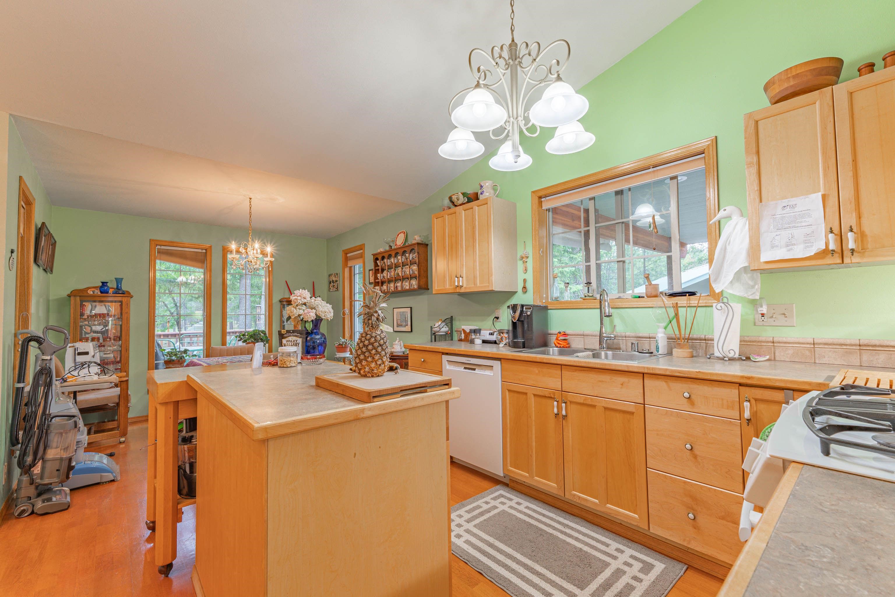 3853 White Pine Road Loon Lake, WA 99148 - Photo 12 of 39