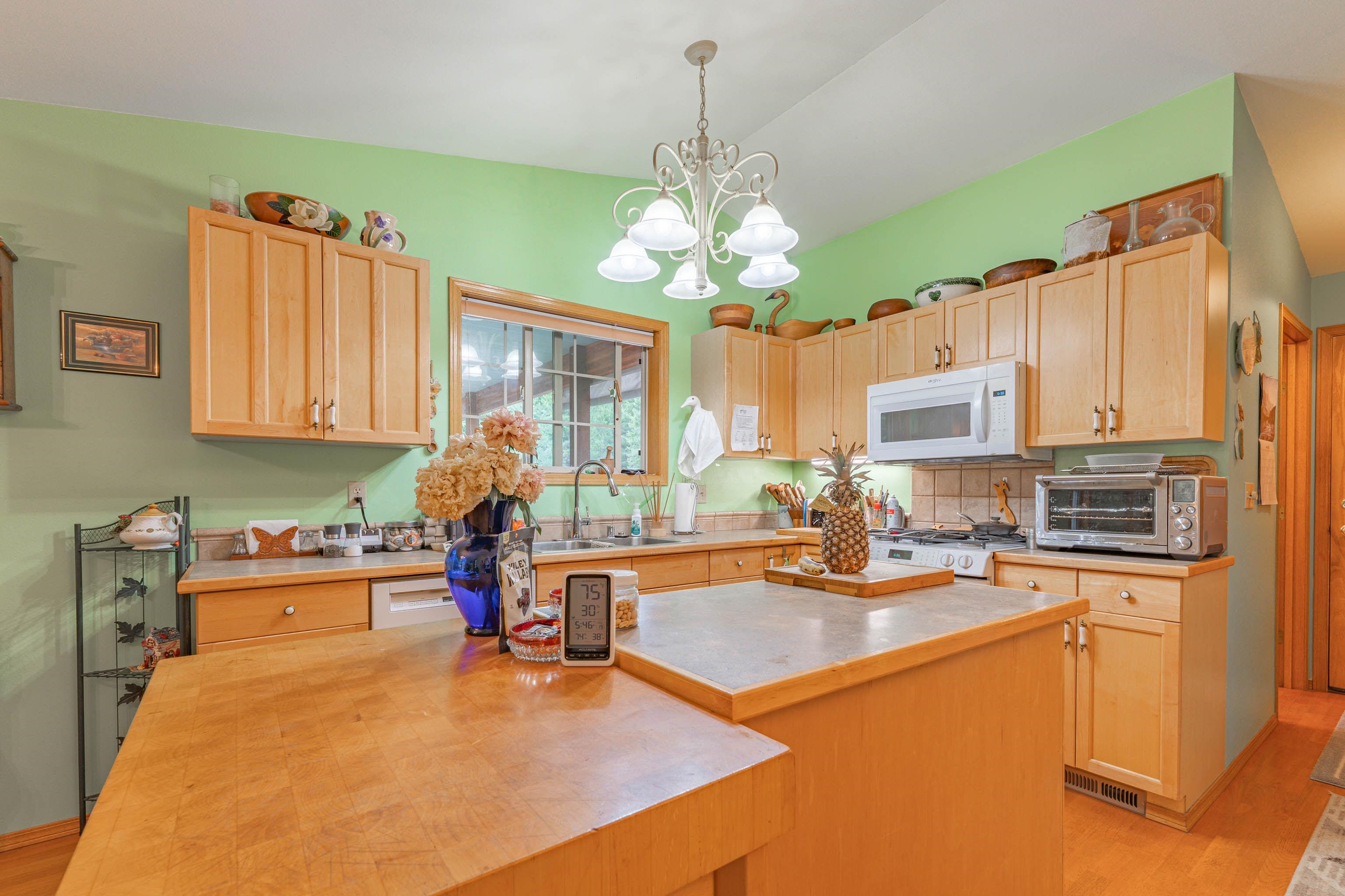 3853 White Pine Road Loon Lake, WA 99148 - Photo 10 of 39