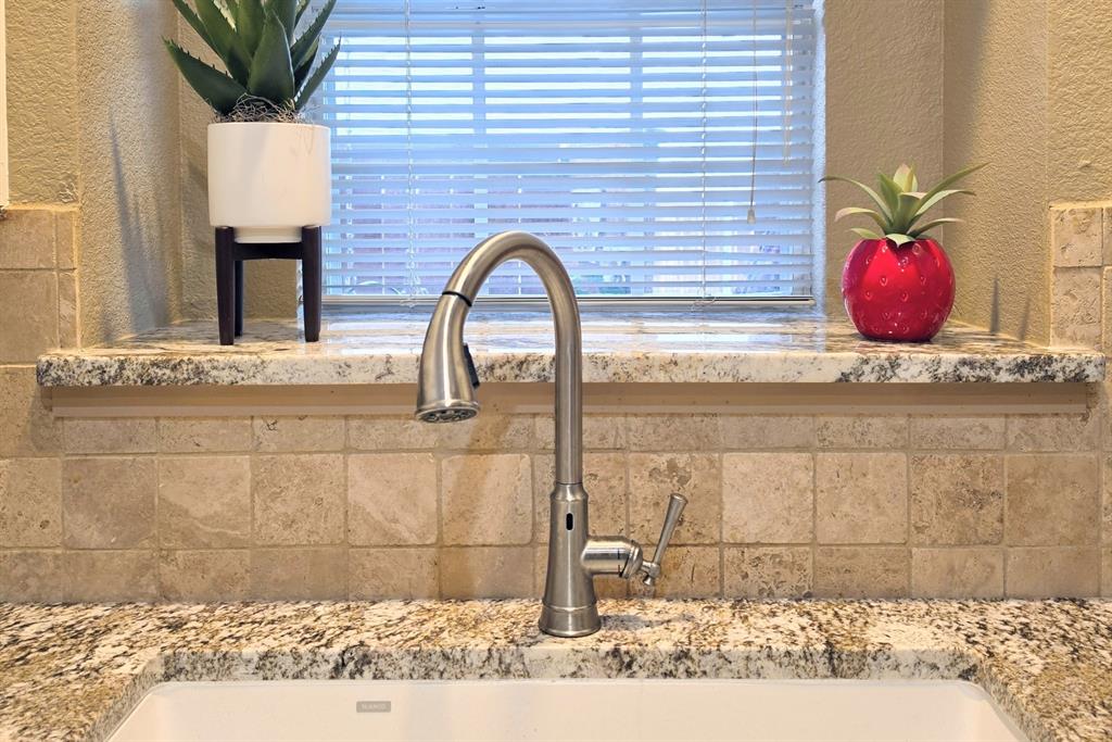 18240 Midway Road, Unit 1602 Dallas, TX 75287 - Photo 10 of 32