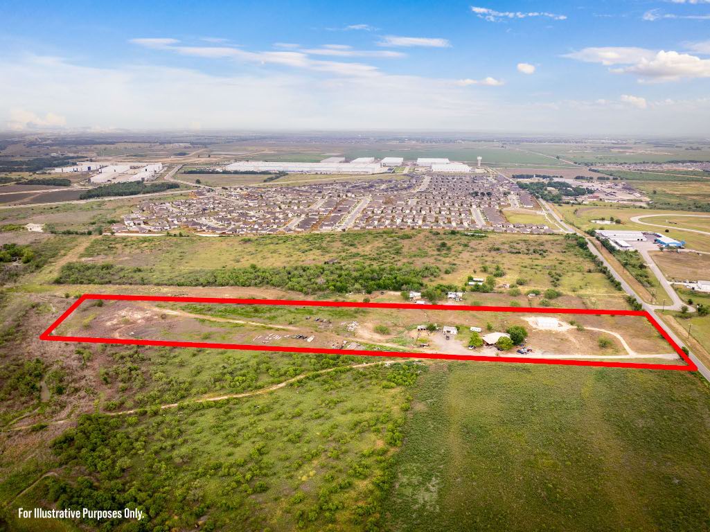 2811 Harris Hill Road San Marcos, TX 78666 - Photo 18 of 23 a view of a tennis court