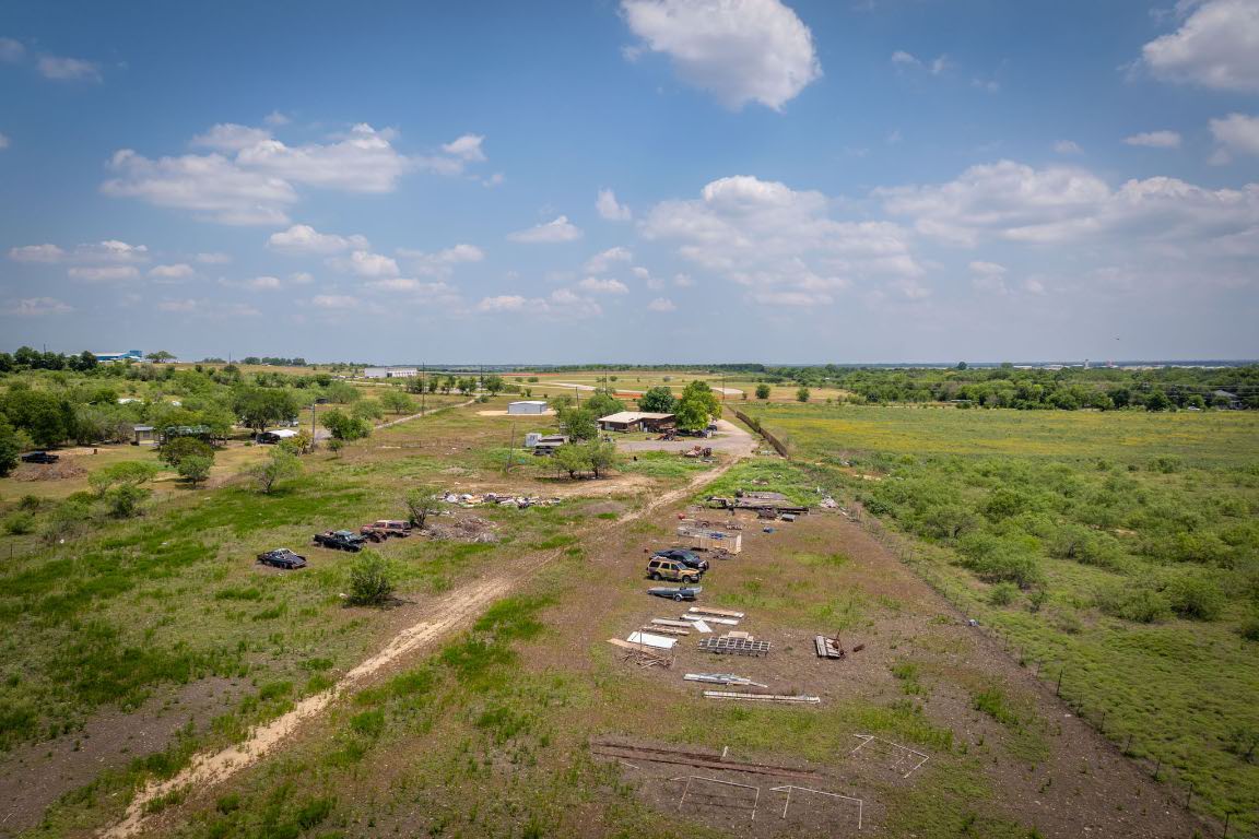 2811 Harris Hill Road San Marcos, TX 78666 - Photo 4 of 23 a view of an ocean beach and beach