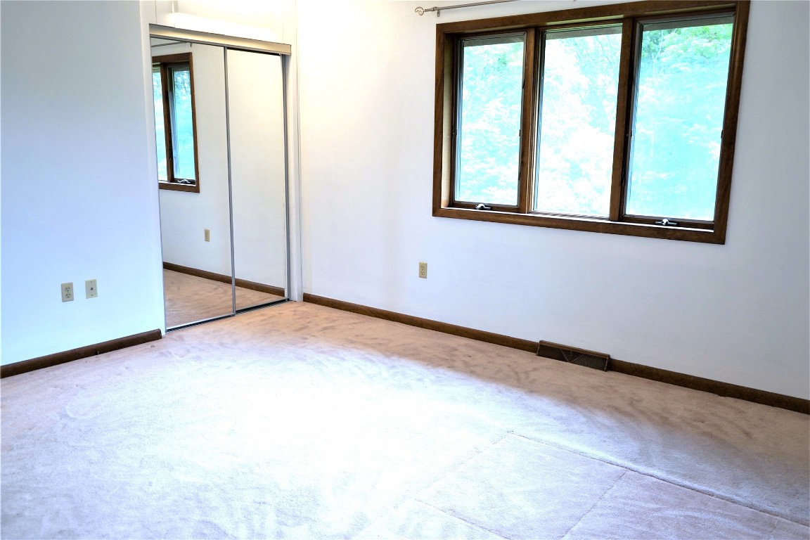 197 Ridgefield Road Endicott, NY 13760 - Photo 33 of 49 Gallery Image 33
