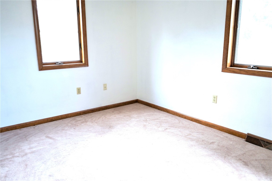 197 Ridgefield Road Endicott, NY 13760 - Photo 34 of 49 Gallery Image 34