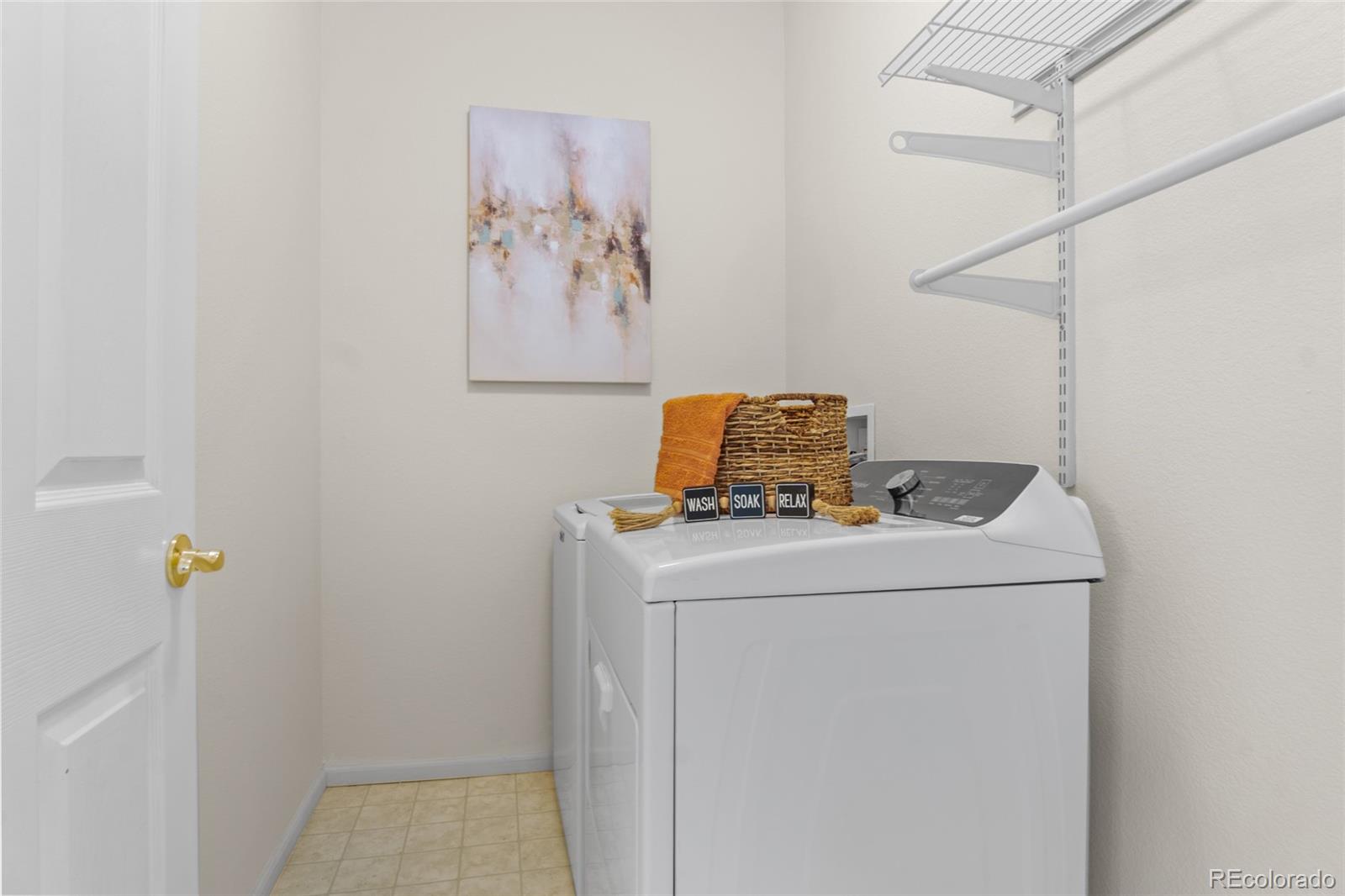 1435 South Chambers Road, Unit 102 Aurora, CO 80017 - Photo 26 of 38