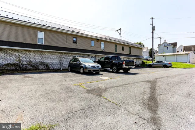 a car parked in front of a building