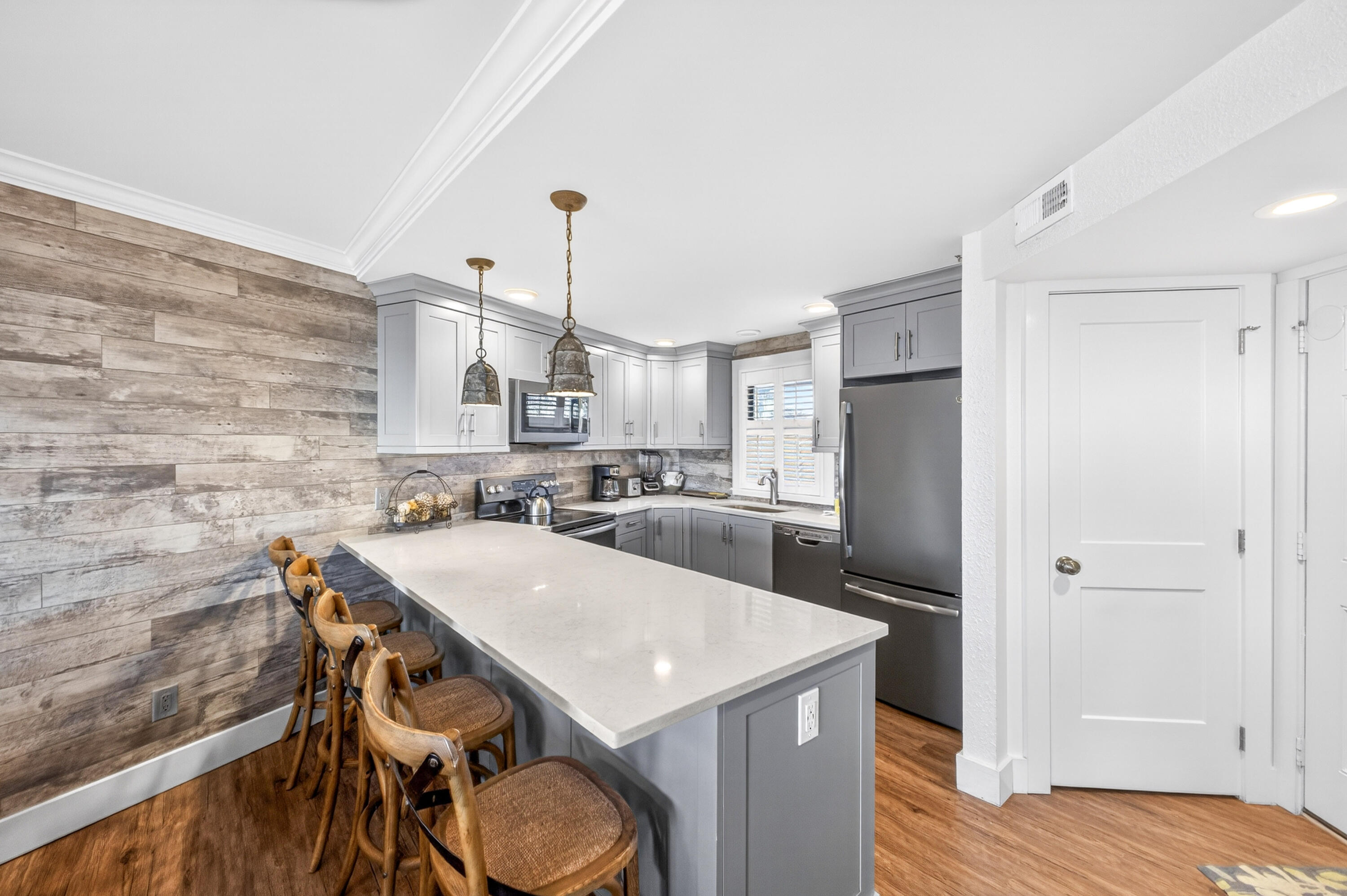 4024 Beachside 1, Unit 4024 Miramar Beach, FL 32550 - Photo 8 of 56 Breakfast Bar