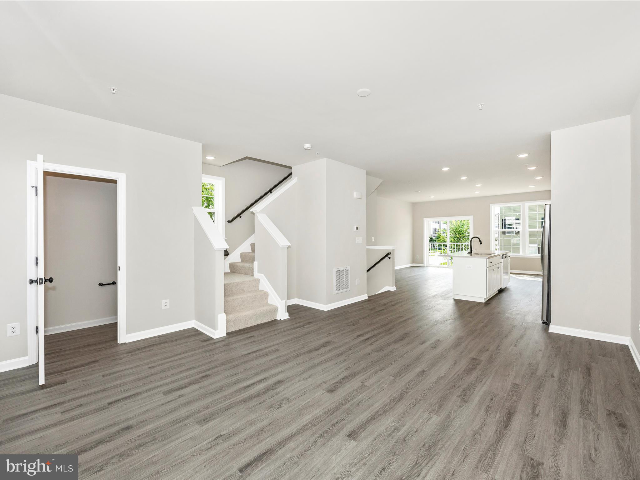 110 Spring Bank Way Frederick, MD 21701 - Photo 11 of 35 Living Room