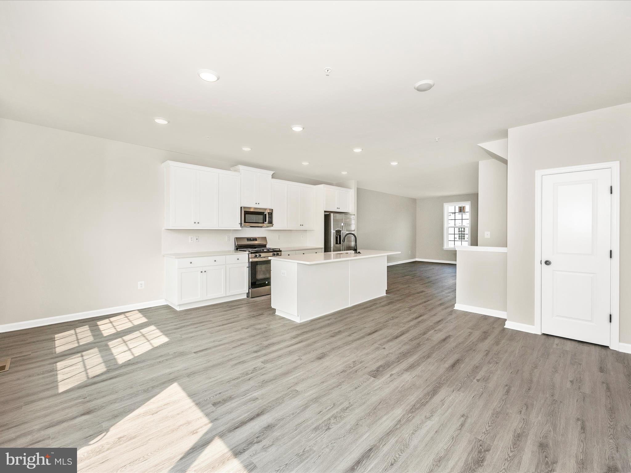 110 Spring Bank Way Frederick, MD 21701 - Photo 16 of 35 Kitchen/Dining Room