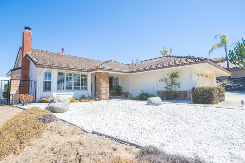 2556 Wind River Road El Cajon, CA 92019 - Photo 2 of 25