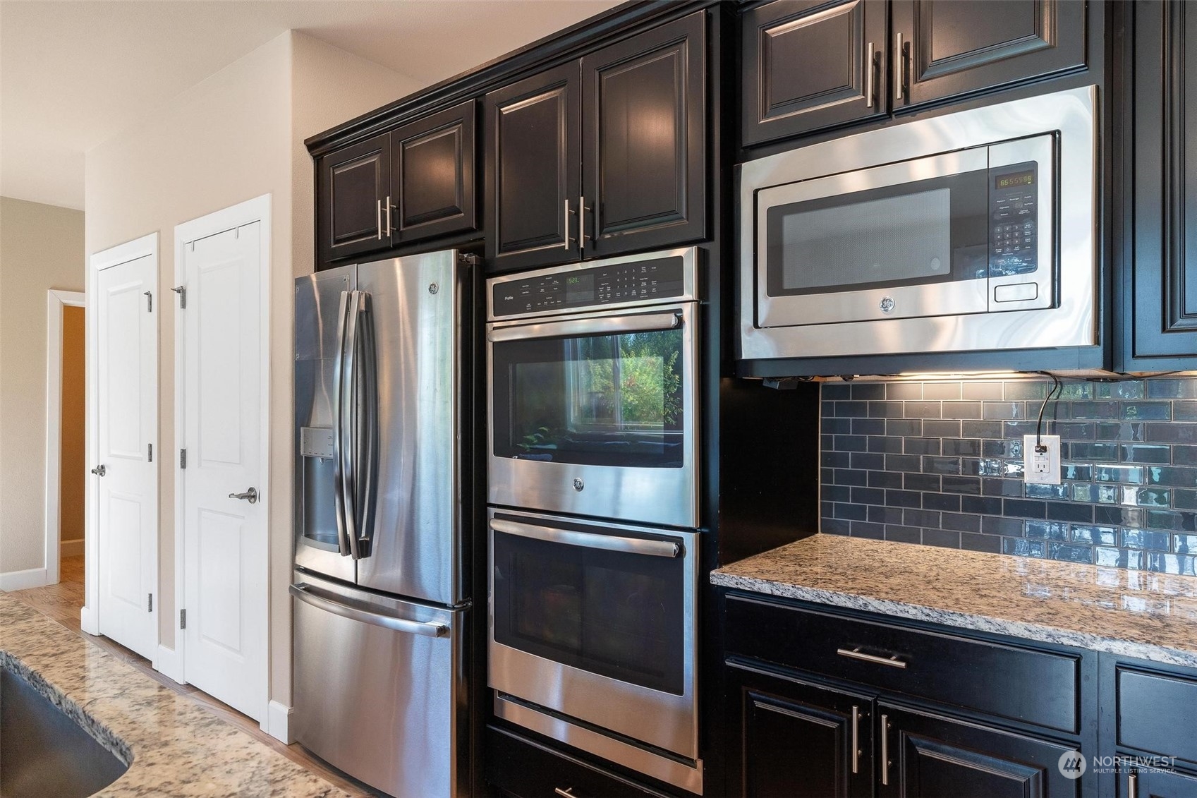 17522 39th Avenue Southeast Bothell, WA 98012 - Photo 10 of 32