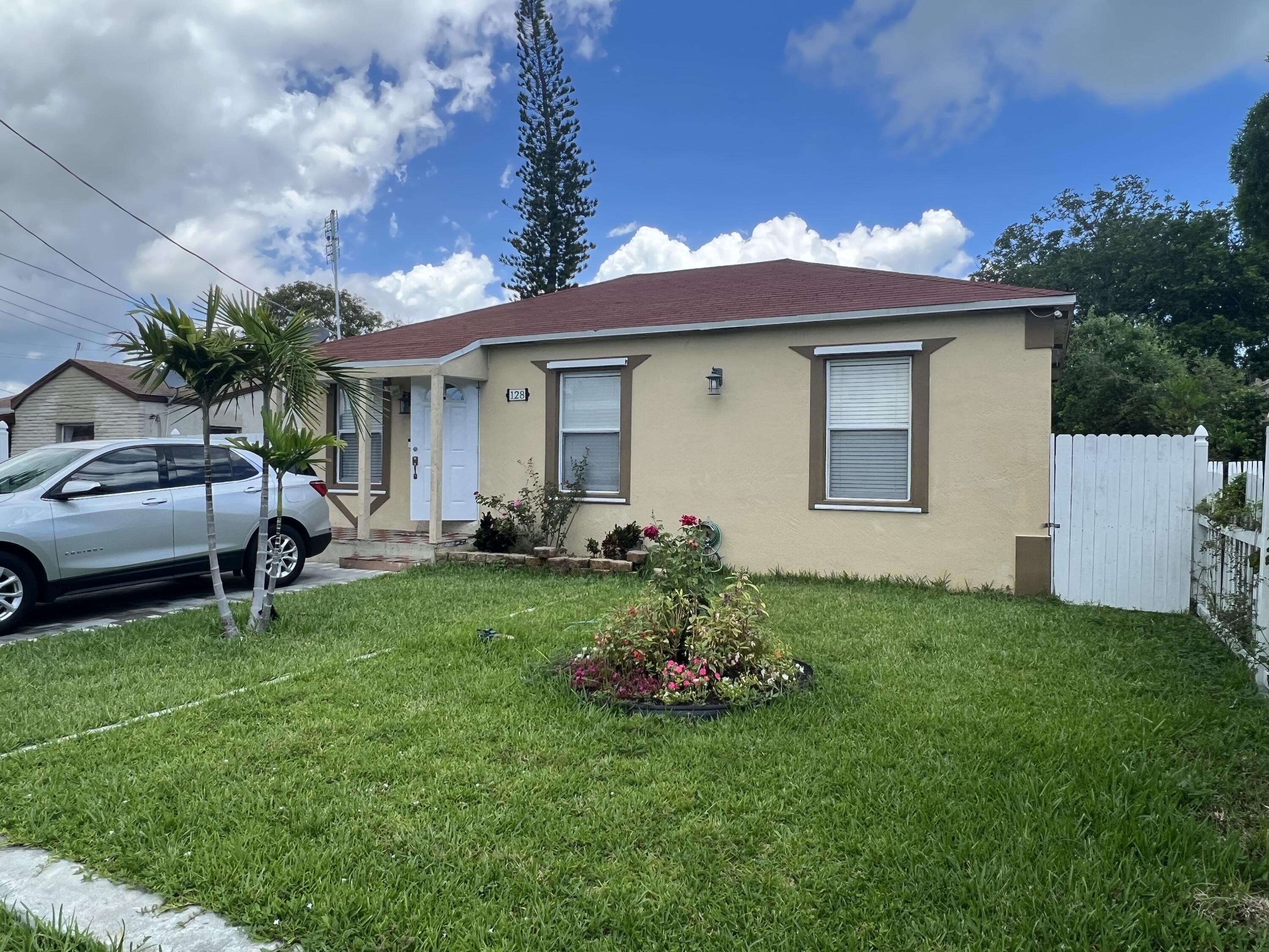 128 West 16th Street Riviera Beach, FL 33404 - Photo 17 of 17 Front of the house