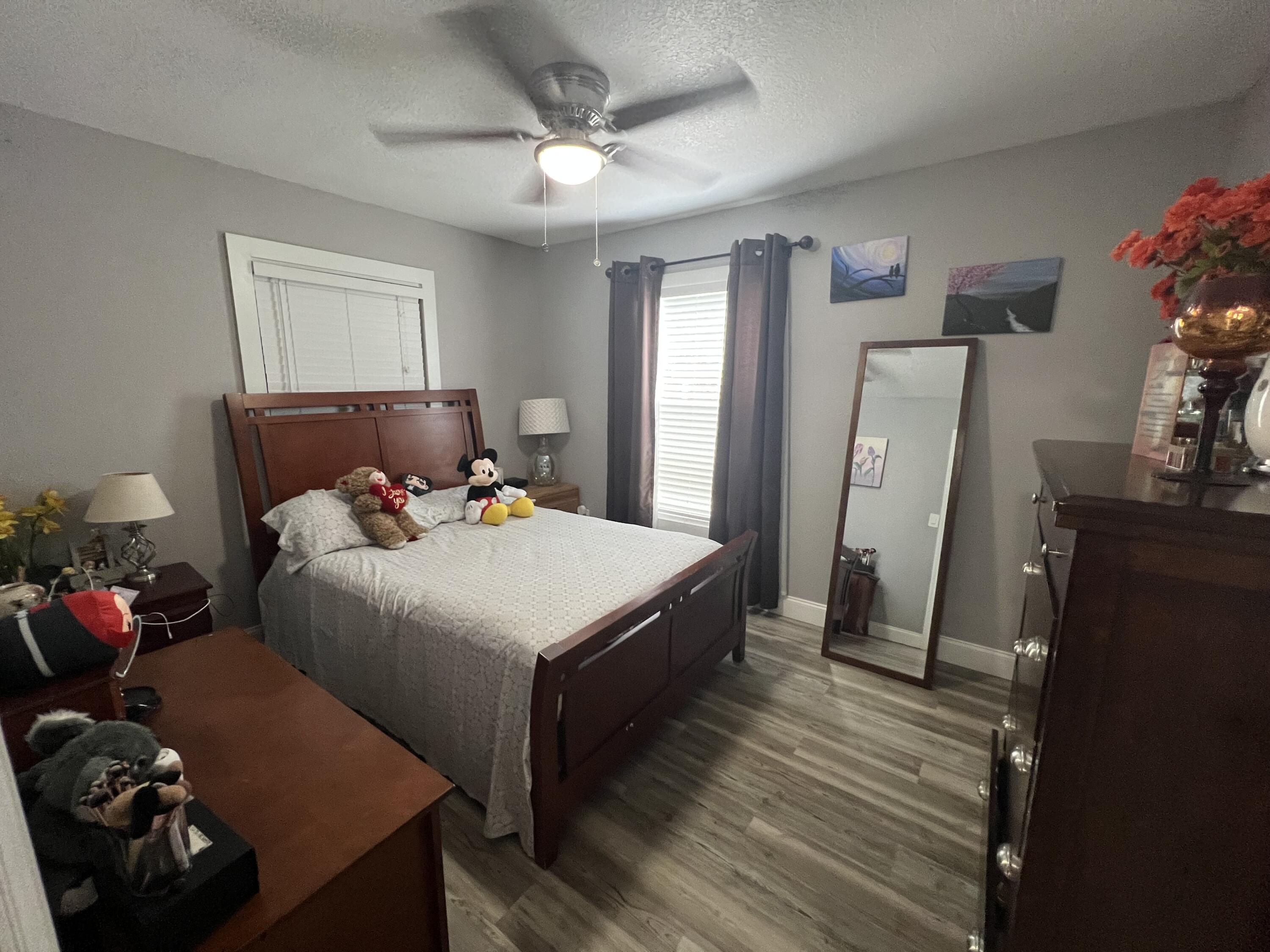 128 West 16th Street Riviera Beach, FL 33404 - Photo 7 of 17 IMG-0279