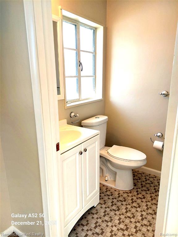 945 North Commerce Road Commerce Township, MI 48382 - Photo 19 of 59