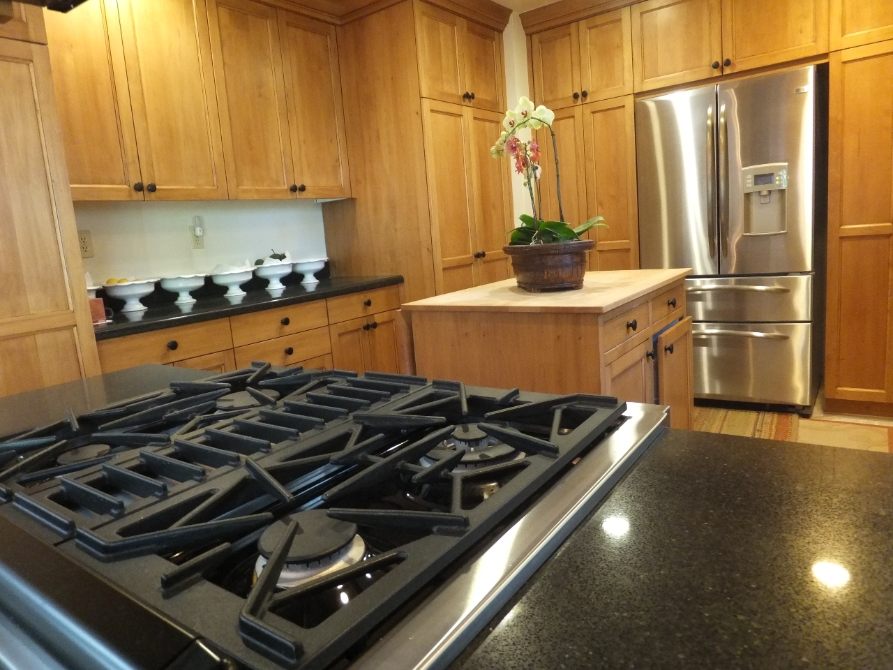 5367 Ogan Road Carpinteria, CA 93013 - Photo 3 of 12 kitchen