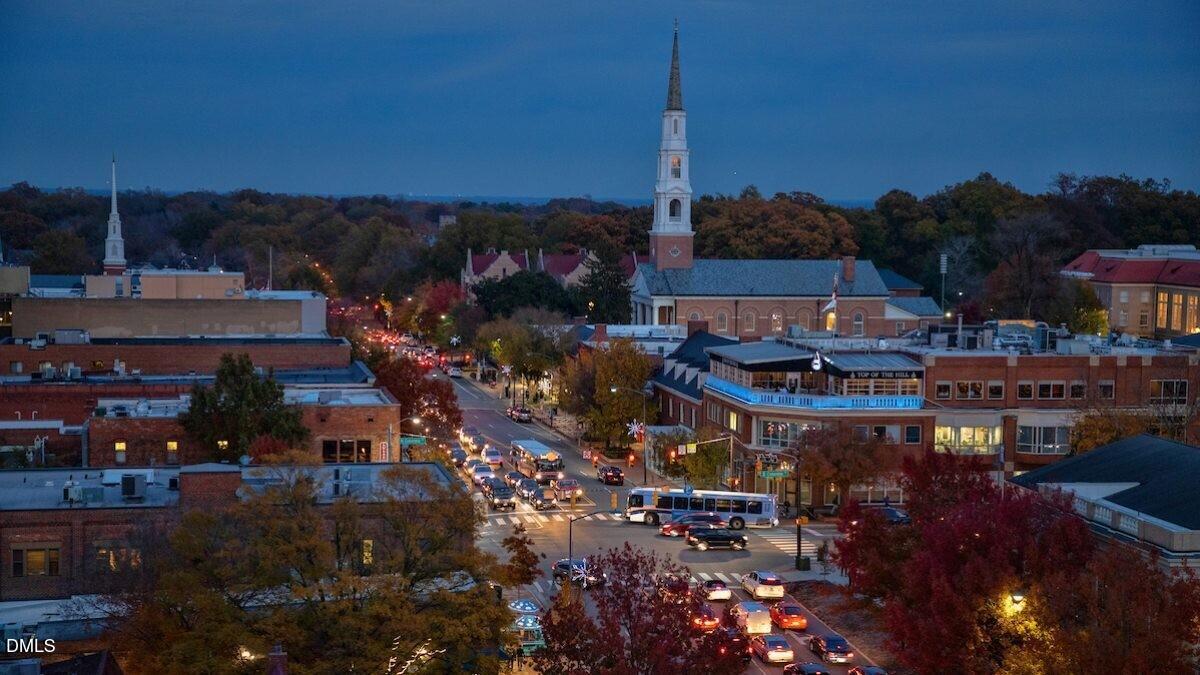 247 Ivy Rdg Road Chapel Hill, NC 27516 - Photo 5 of 8 Downtown Chapel Hill 2