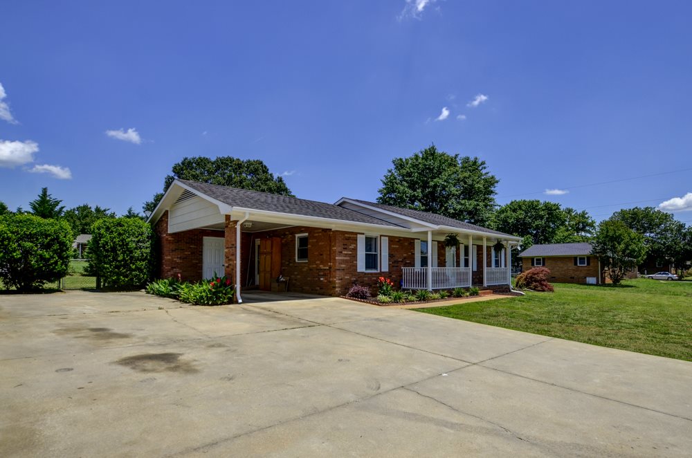 6810 New Cut Road Inman, SC 29349 - Photo 3 of 25