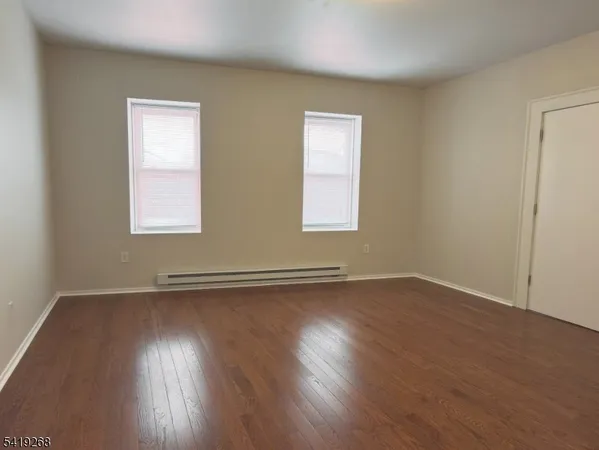 $1,975 | 39 Glenridge Avenue, Unit 5, Montclair, NJ 07042