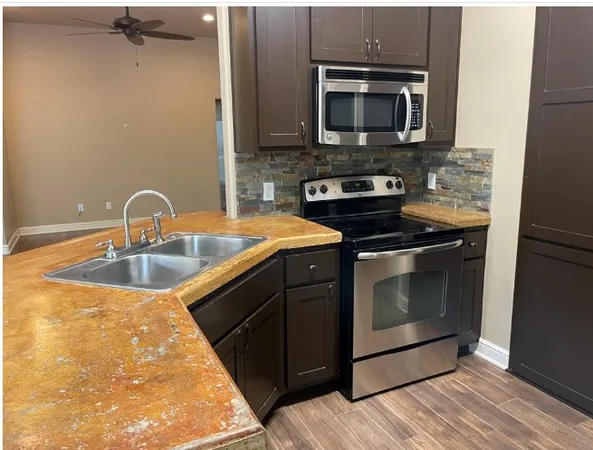 $2,200 | 201 Old Austin Highway, Johnson City, TX 78636