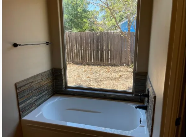 $2,200 | 201 Old Austin Highway, Johnson City, TX 78636