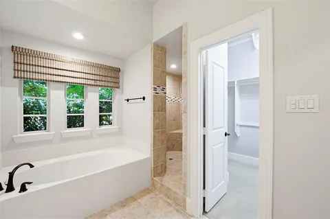 $850,000 | 2201 Austin Waters, Carrollton, TX 75010
