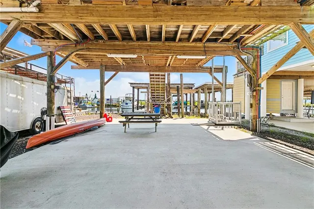 $245,000 | 321 Martin Lane, Port Sulphur, LA 70083