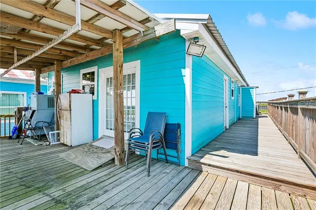 $245,000 | 321 Martin Lane, Port Sulphur, LA 70083