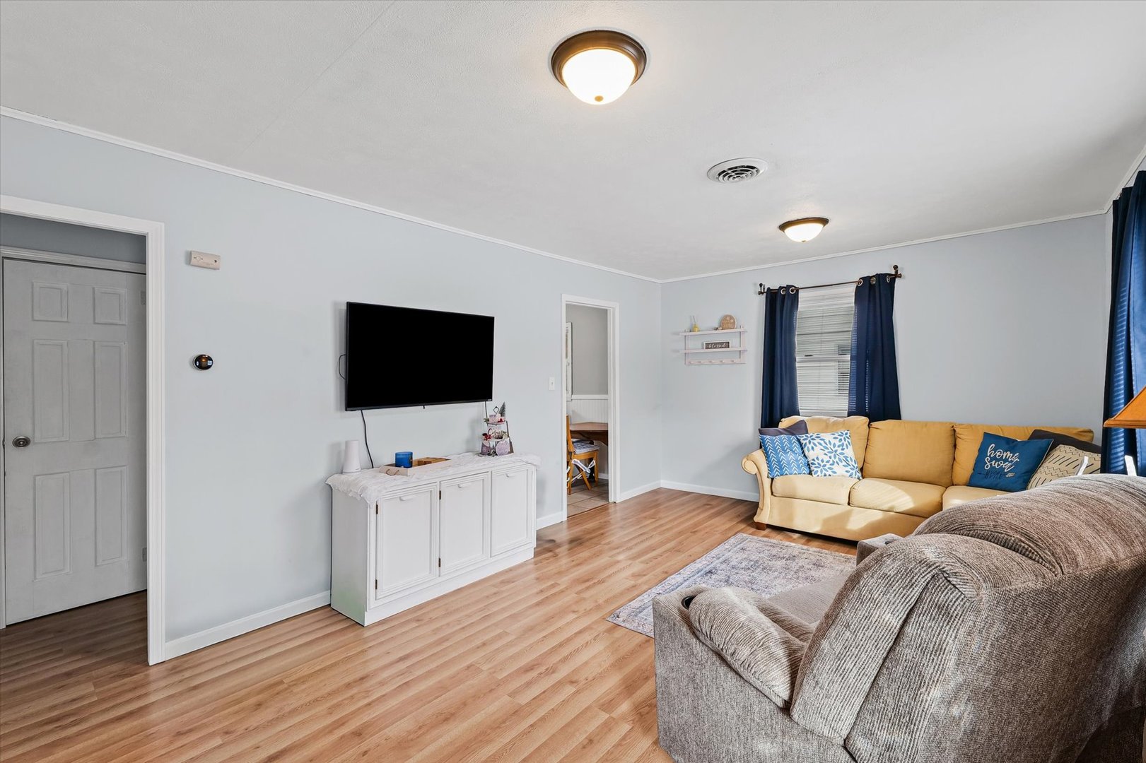 1037 Bel Aire Drive Rantoul, IL 61866 - Photo 3 of 26