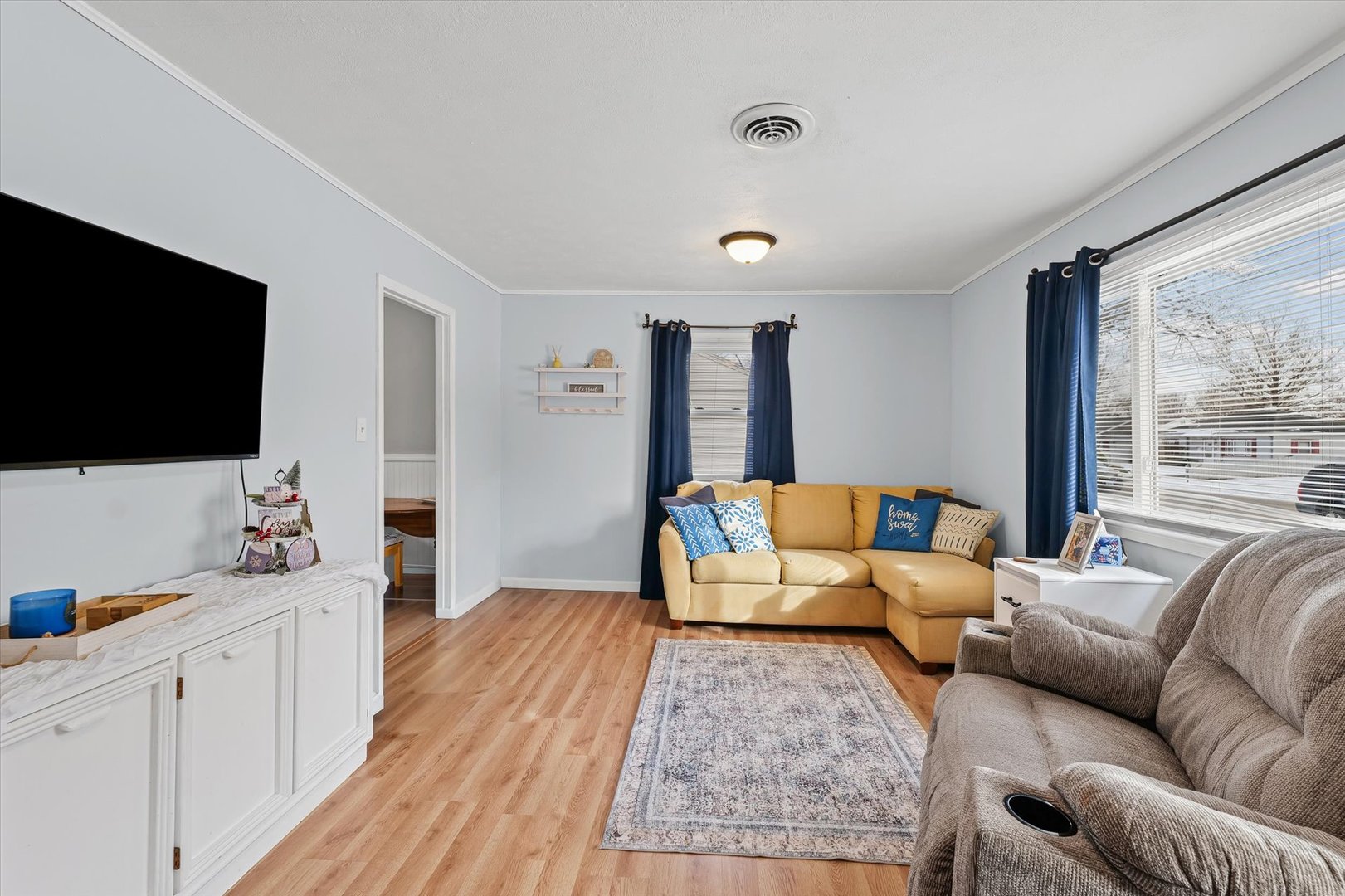 1037 Bel Aire Drive Rantoul, IL 61866 - Photo 5 of 26