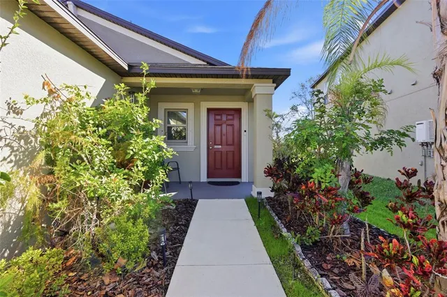 $310,000 | 5161 White Chicory Drive, Apollo Beach, FL 33572