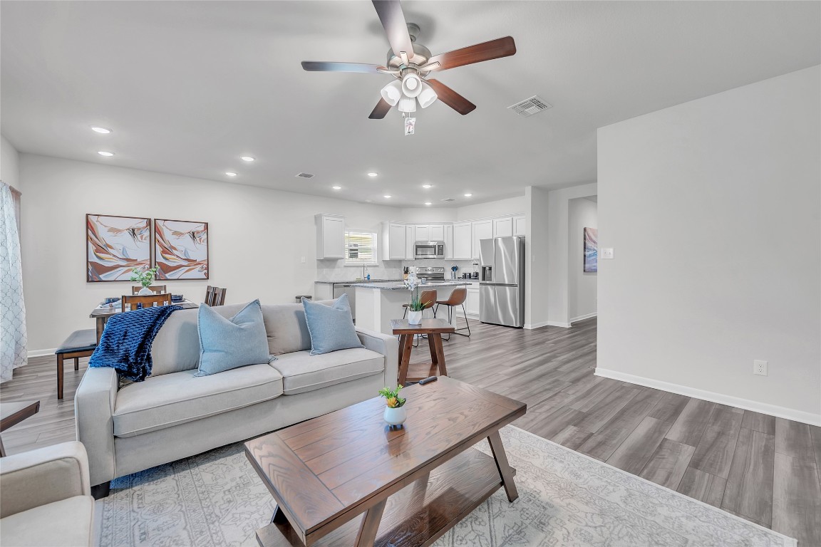 425 Oxford Lane Troy, TX 76579 - Photo 10 of 30