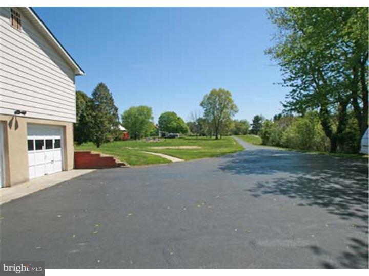 3878 Red Lion Road Bear, DE 19701 - Photo 14 of 20 Driveway