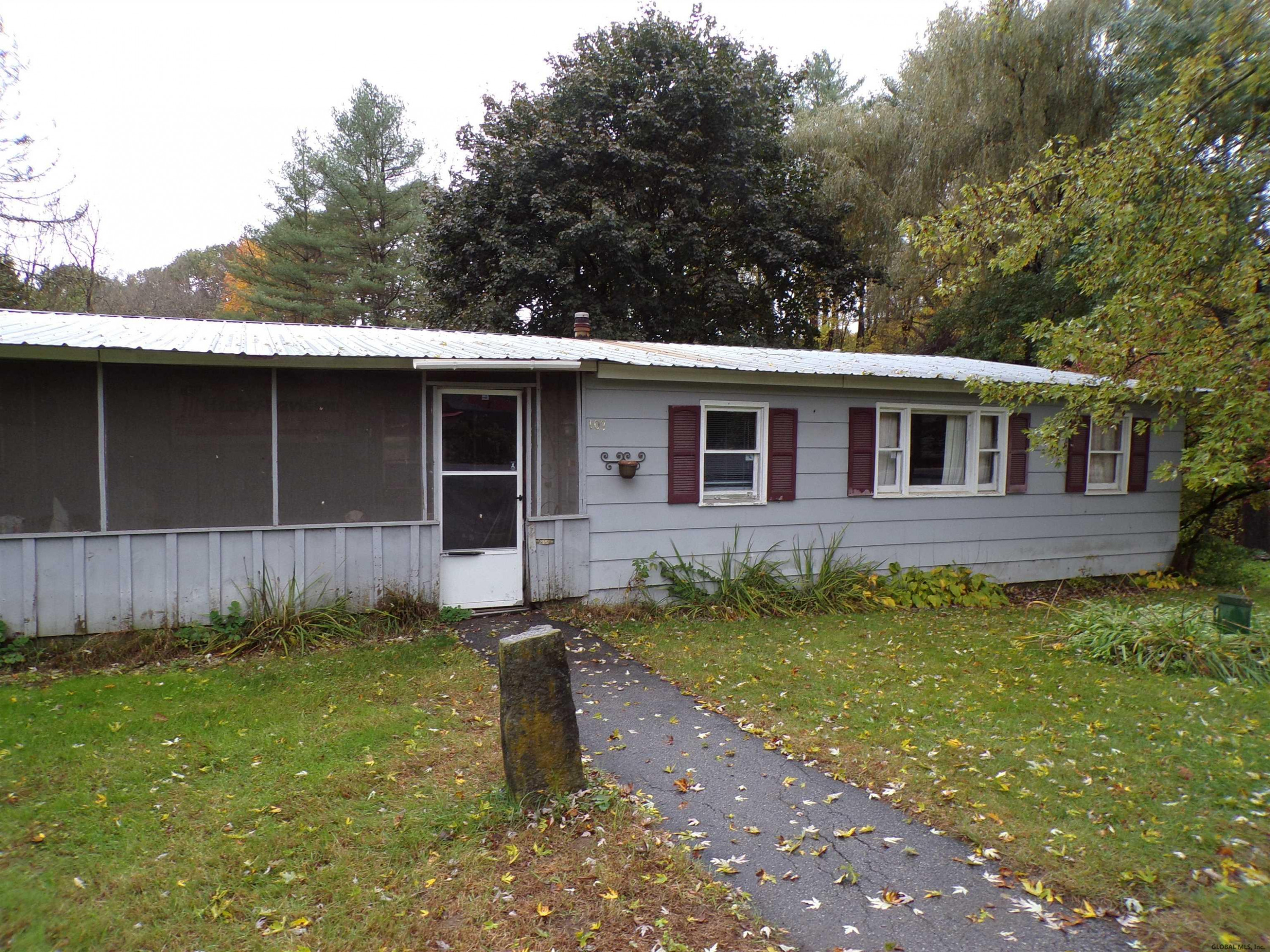 107 Patten Mills Road Kingsbury, NY 12804 - Photo 2 of 21 Photo 2