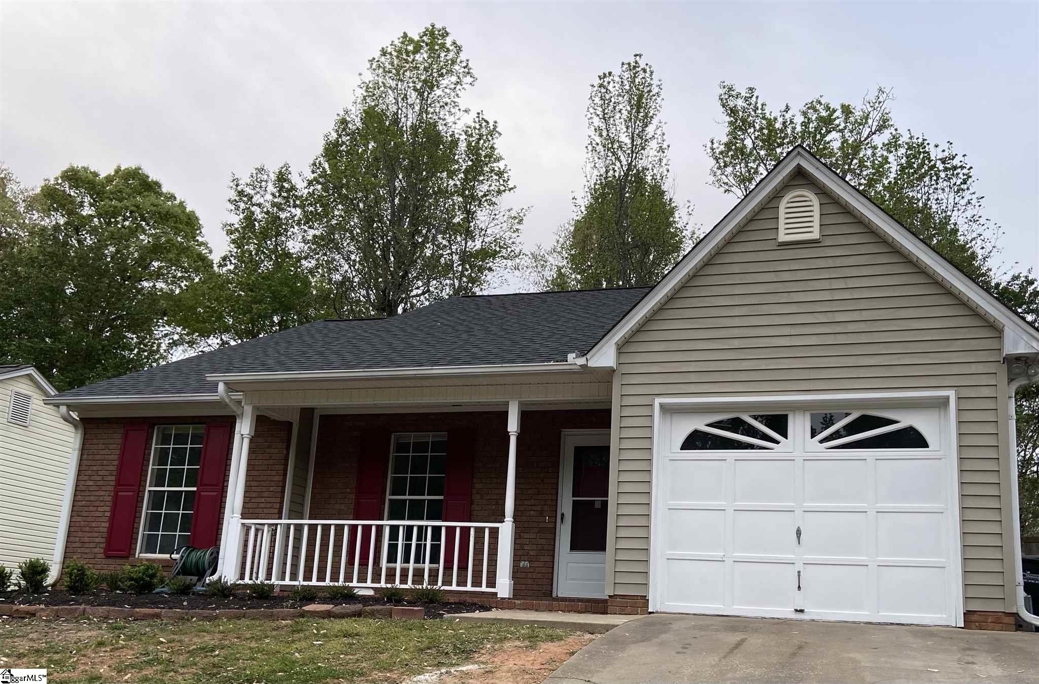 128 West Fall River Way Simpsonville, SC 29680 - Photo 1 of 11 Gallery Image 1