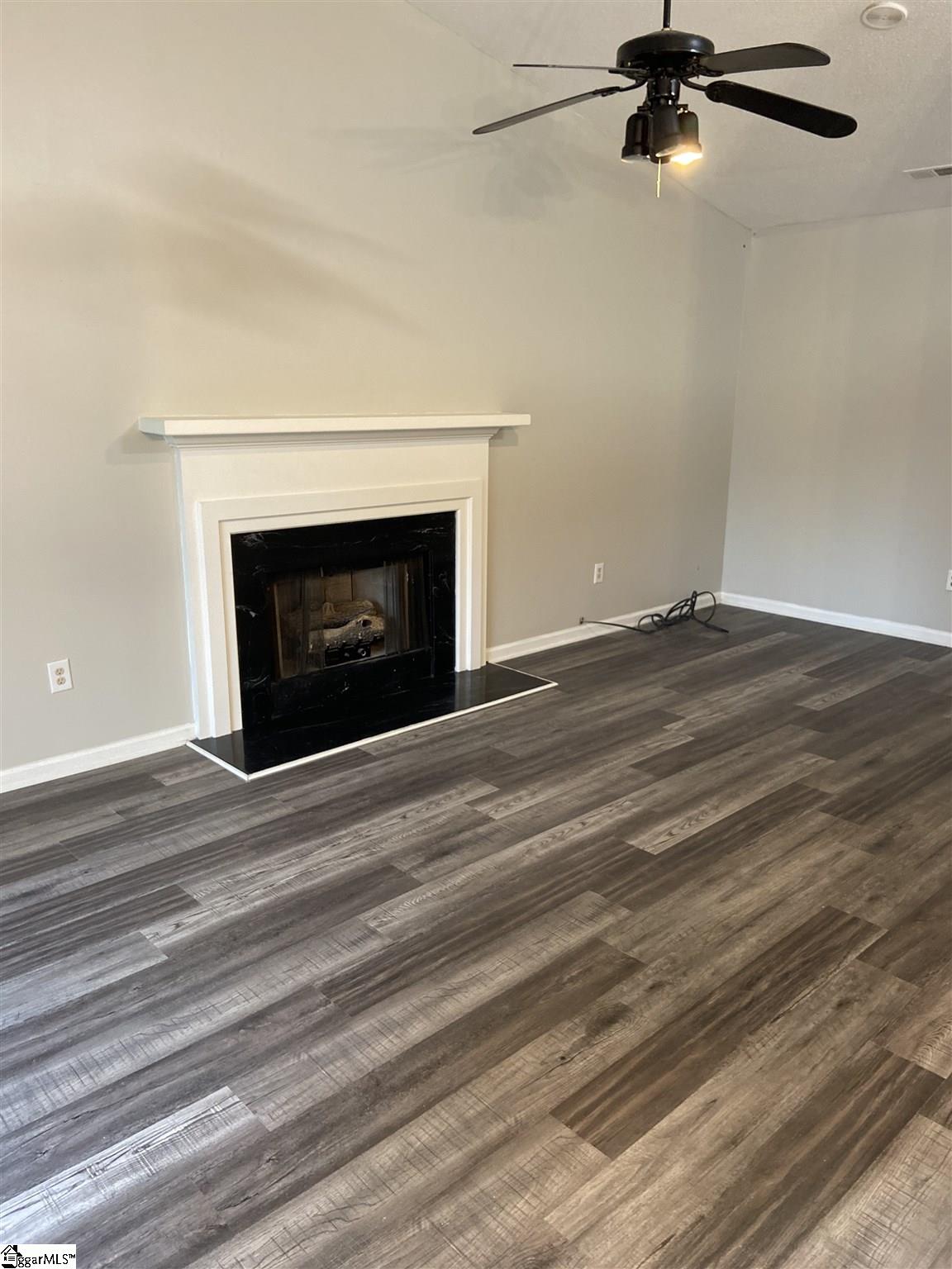 128 West Fall River Way Simpsonville, SC 29680 - Photo 5 of 11 Gallery Image 5