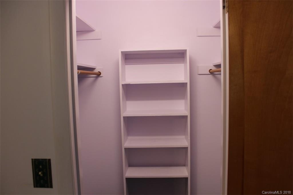 114 Falling Waters Road, Unit 1 Hendersonville, NC 28792 - Photo 12 of 20 Gallery Image 12