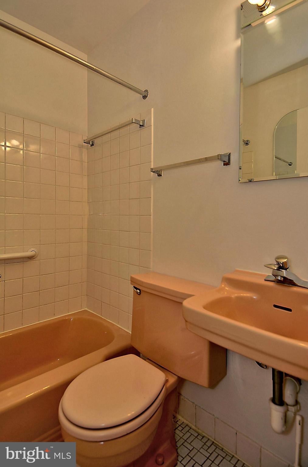5002 Sangamore Road Bethesda, MD 20816 - Photo 13 of 30 Bath