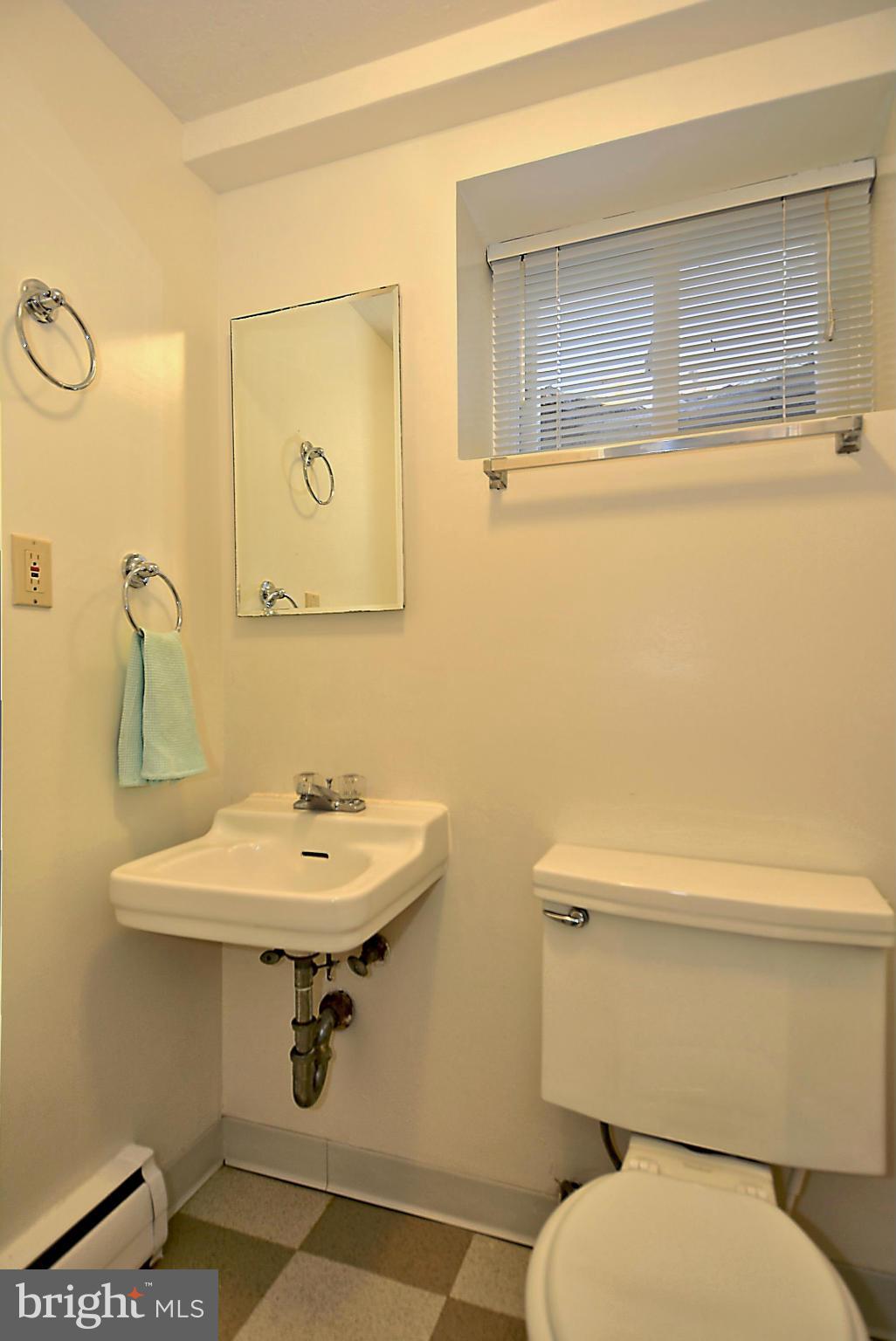 5002 Sangamore Road Bethesda, MD 20816 - Photo 21 of 30 Bath