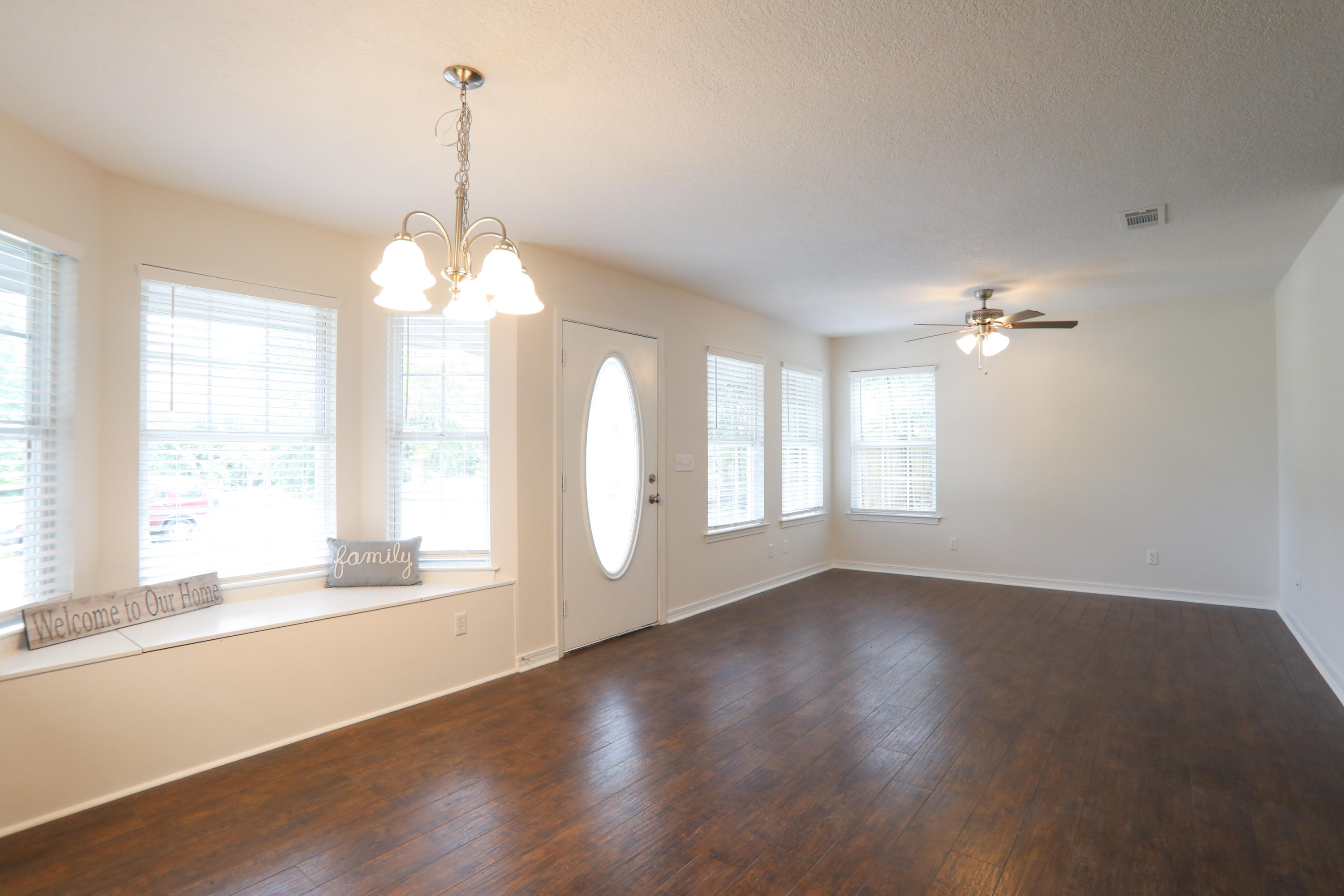2420 Lake Silver Road Crestview, FL 32536 - Photo 4 of 14 151A9769 - Copy