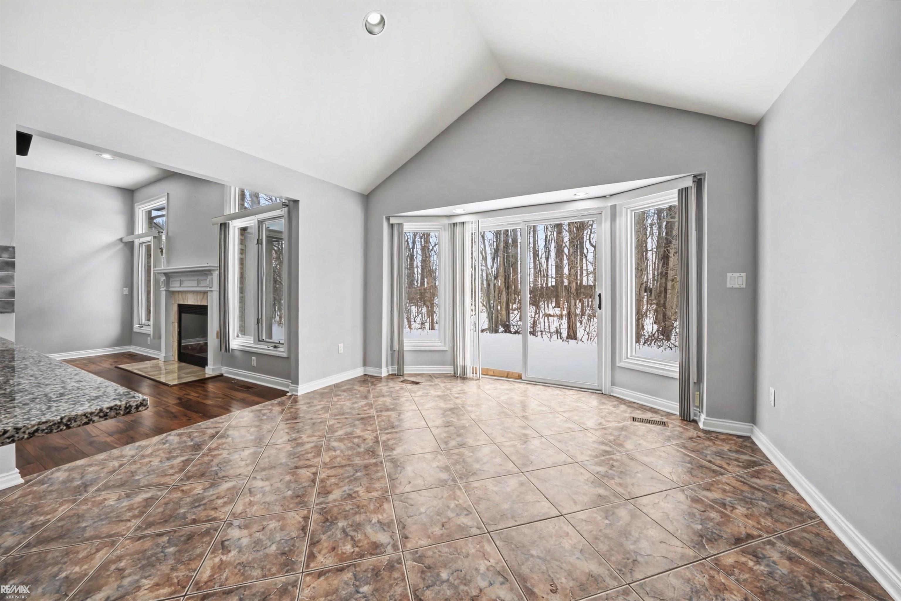 48498 Beacon Square Drive Macomb, MI 48044 - Photo 25 of 68