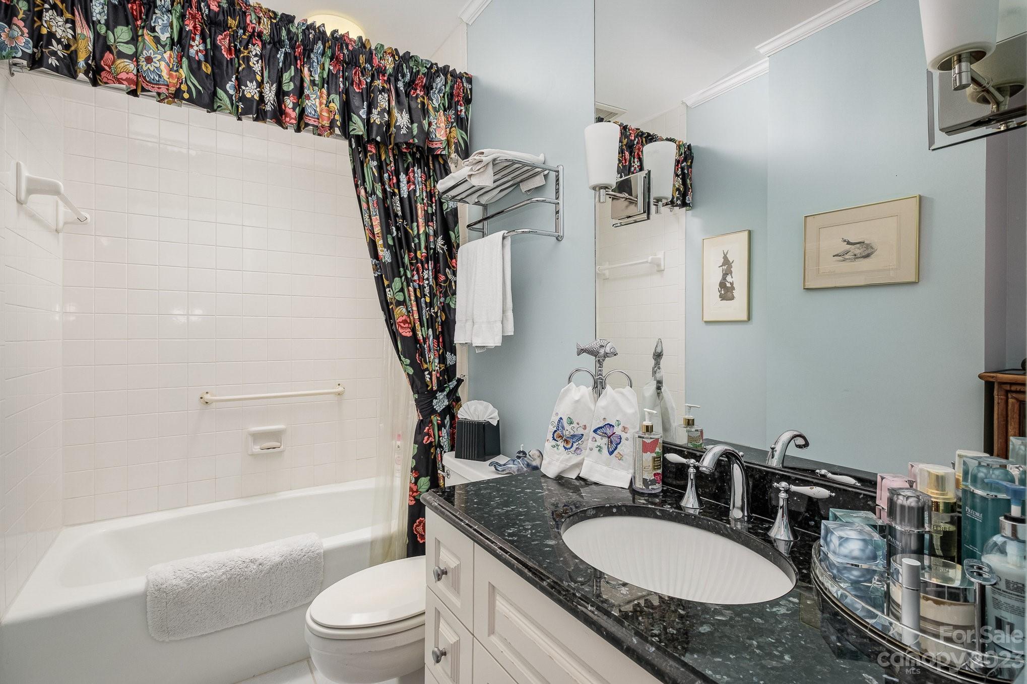 842 Cherokee Road Charlotte, NC 28207 - Photo 15 of 26 Gallery Image 15