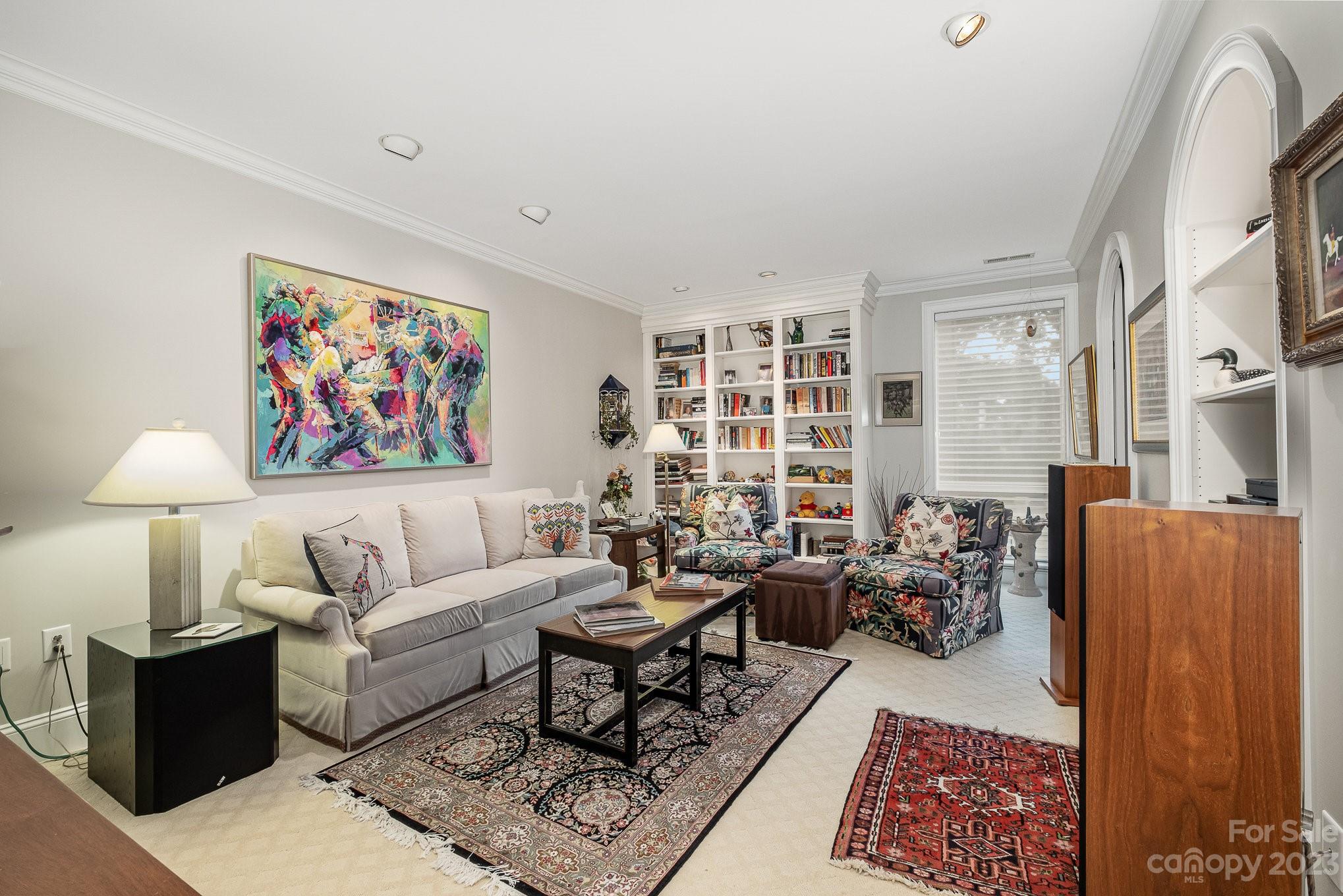 842 Cherokee Road Charlotte, NC 28207 - Photo 4 of 26 Gallery Image 4