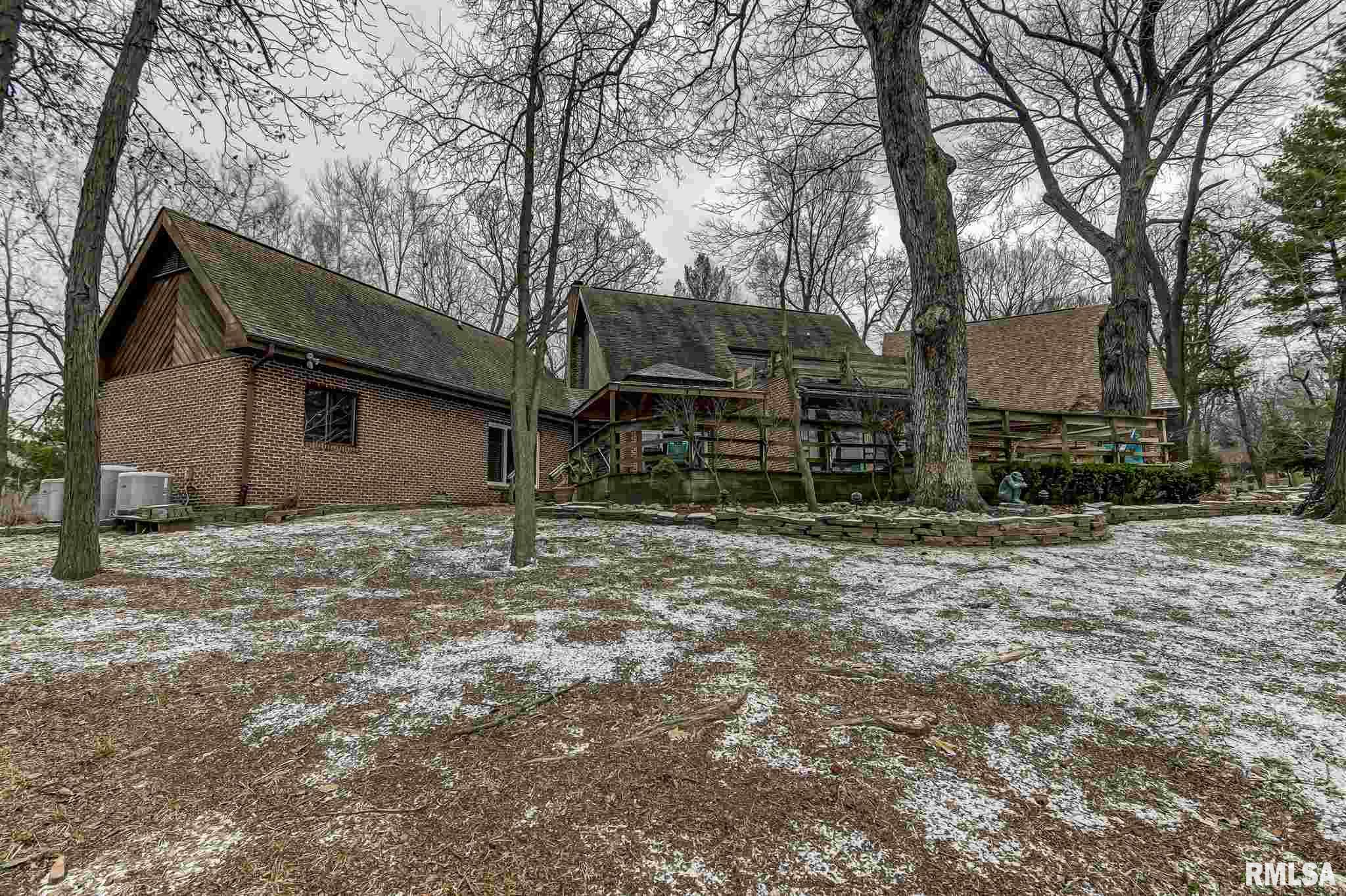 3829 West Bluffs Road Springfield, IL 62711 - Photo 8 of 44