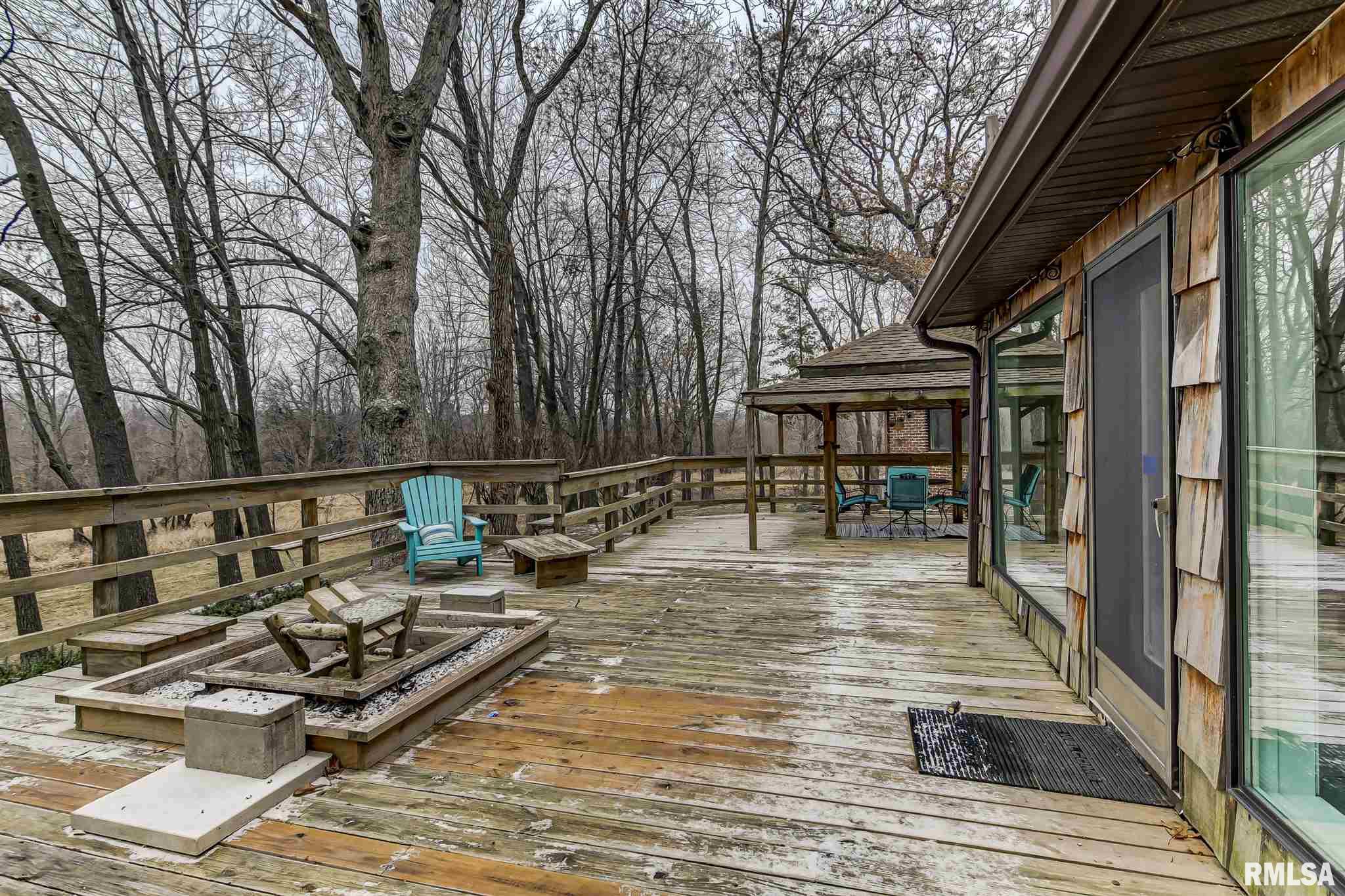 3829 West Bluffs Road Springfield, IL 62711 - Photo 9 of 44
