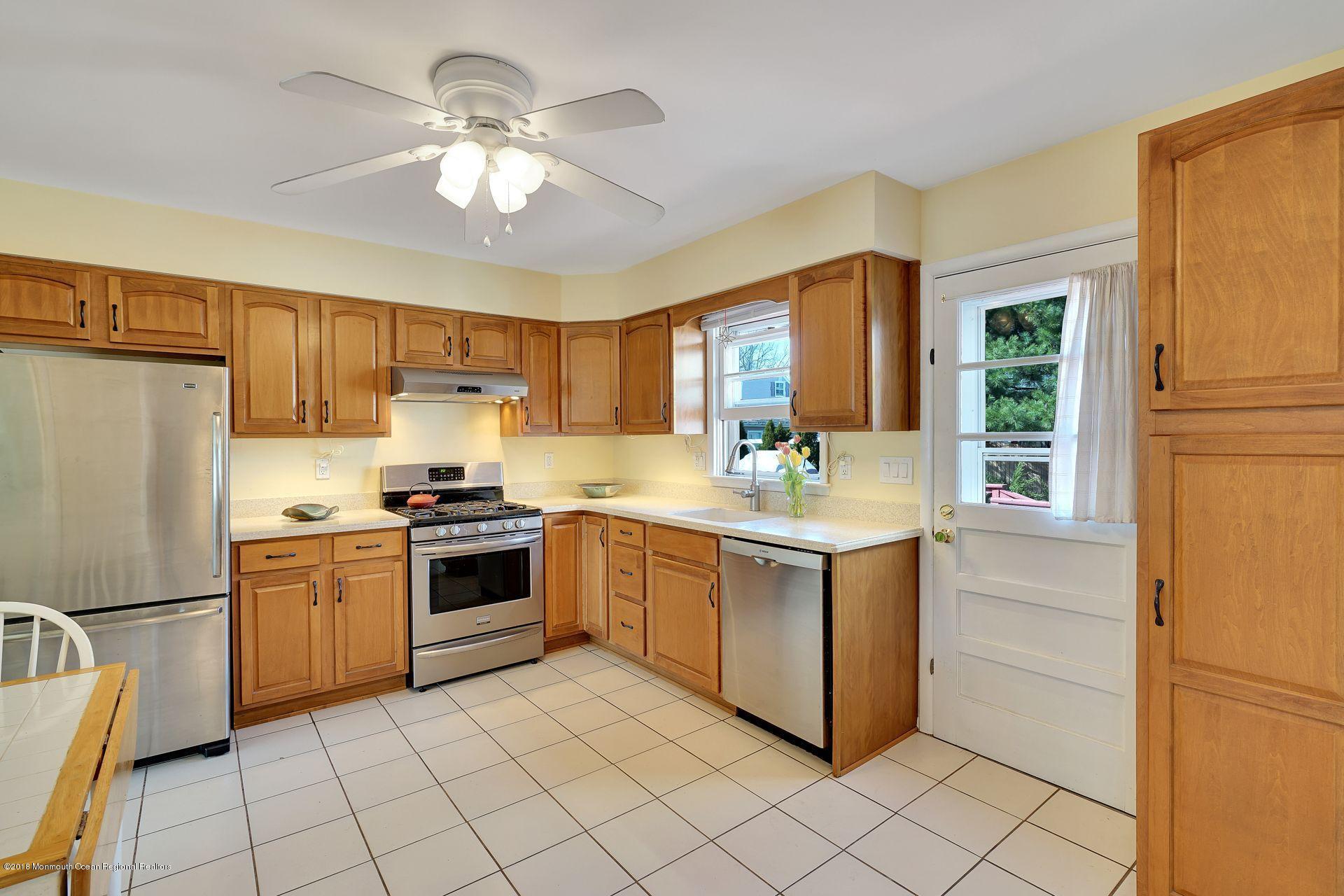 2205 Wilson Road Point Pleasant, NJ 08742 - Photo 6 of 34 16