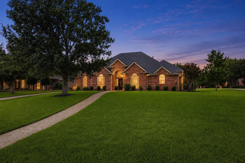 953 Monarch Way Keller, TX 76248 - Photo 2 of 36
