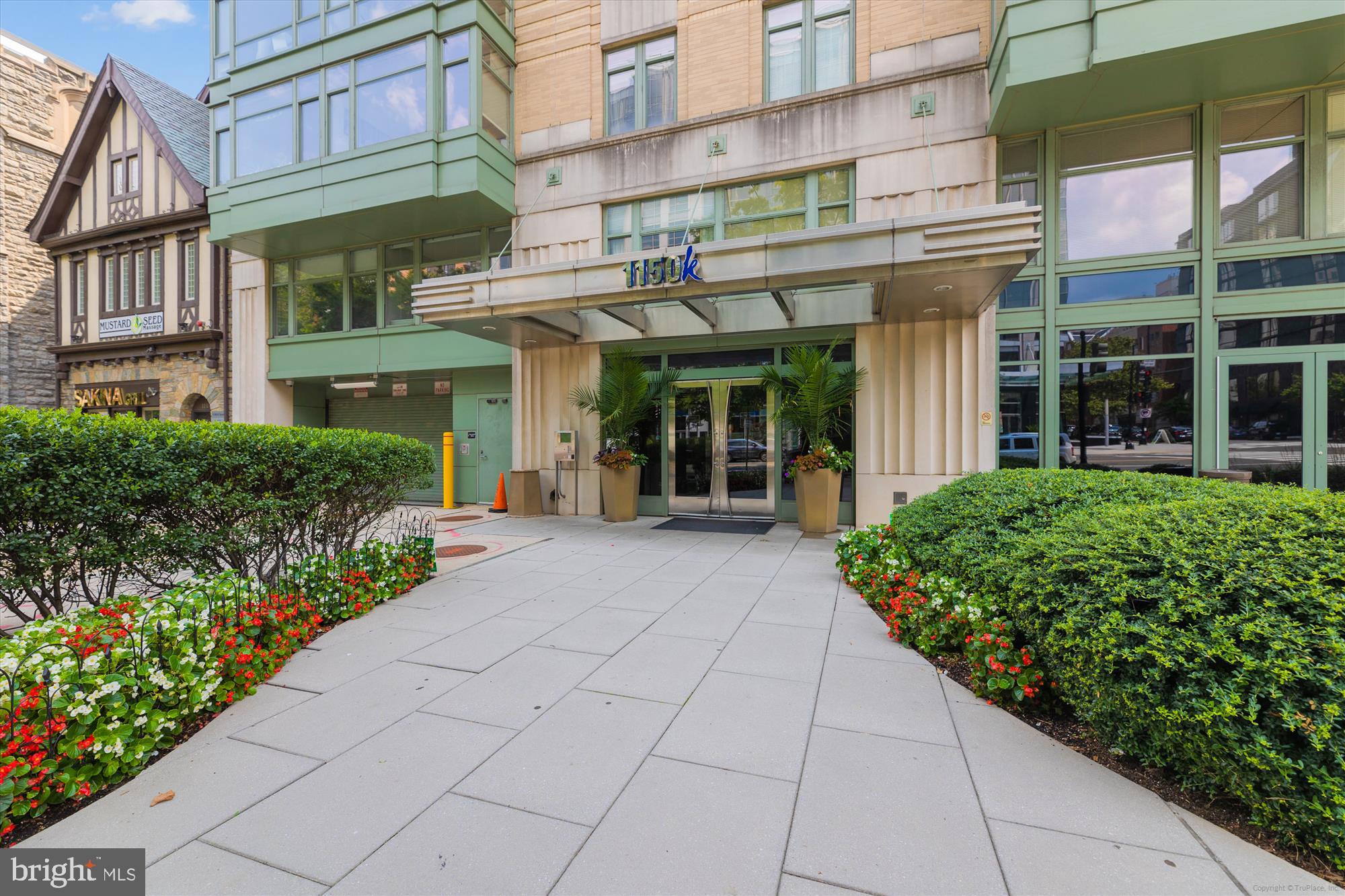 1150 K Street Northwest, Unit 706 Washington, DC 20005 - Photo 2 of 34 front view of a building