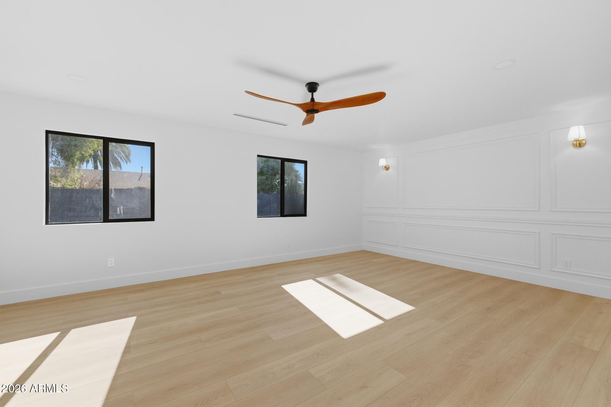 333 West Seldon Lane Phoenix, AZ 85021 - Photo 37 of 73 a view of an empty room with window