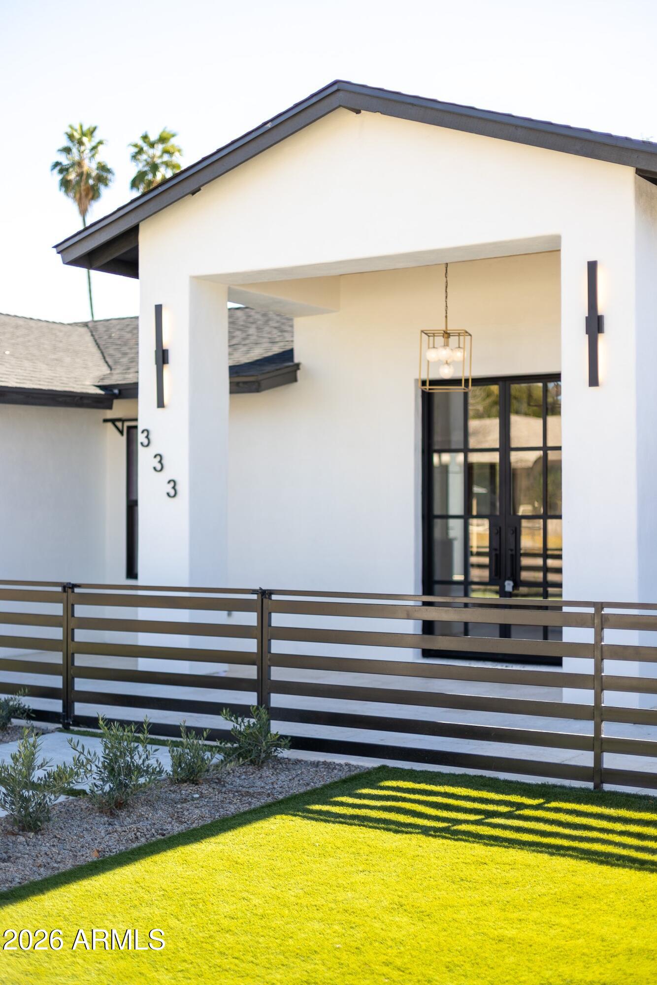333 West Seldon Lane Phoenix, AZ 85021 - Photo 4 of 73 a view of a house with pool and sitting area